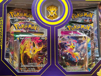 1 x Jolteon VMAX Premium Collection box (First Print) / 🇬🇧