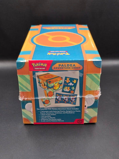 1 x Pokémon Paldea Adventure Chest / 🇬🇧